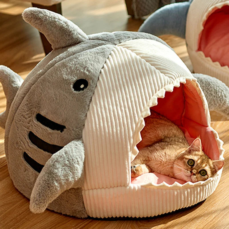 Winter Warm Enclosed Cat Cave Bed, Plush Portable Pet Nest, Cozy Kitten Basket Cushion Mat