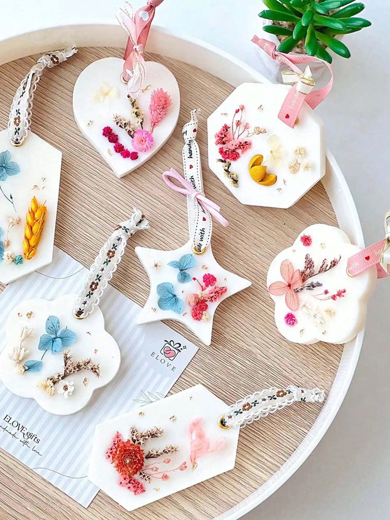 120 PCS Small Daisy Artificial Flower Heads for Resin Jewelry, Candle Decoration, DIY Crafts & Home Decor