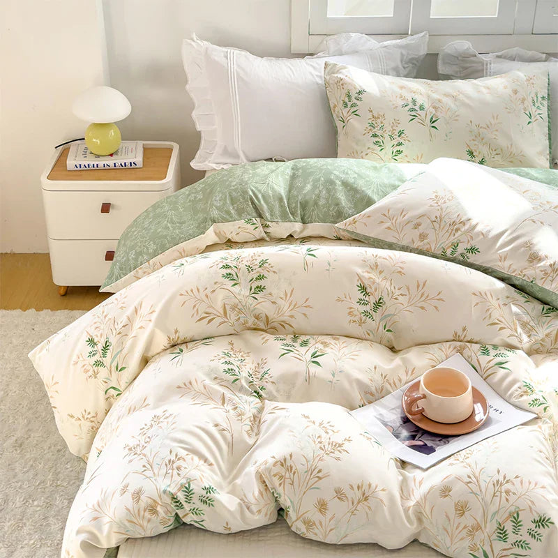 Elegant Floral Tea Art 3-Piece Duvet Cover Set - Soft Skin-Friendly Bedding (1 Duvet Cover + 2 Pillowcases), Multiple Sizes 1.0–2.0 m / 3.3–6.6 ft