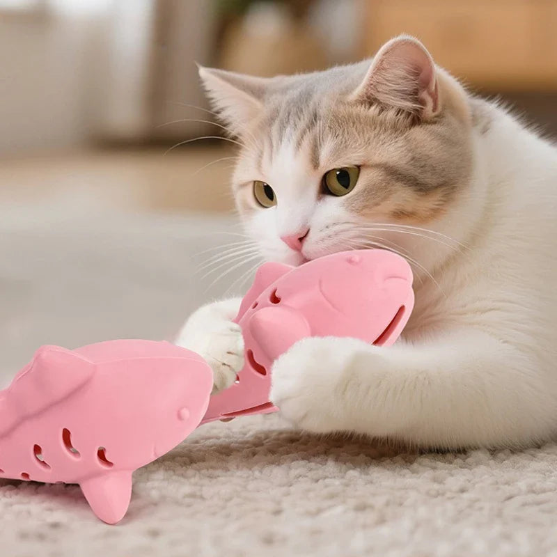 Fish-Shaped Silicone Cat Toy with Treat Dispenser — Bite-Resistant Teeth-Cleaning Chew Toy for Kittens