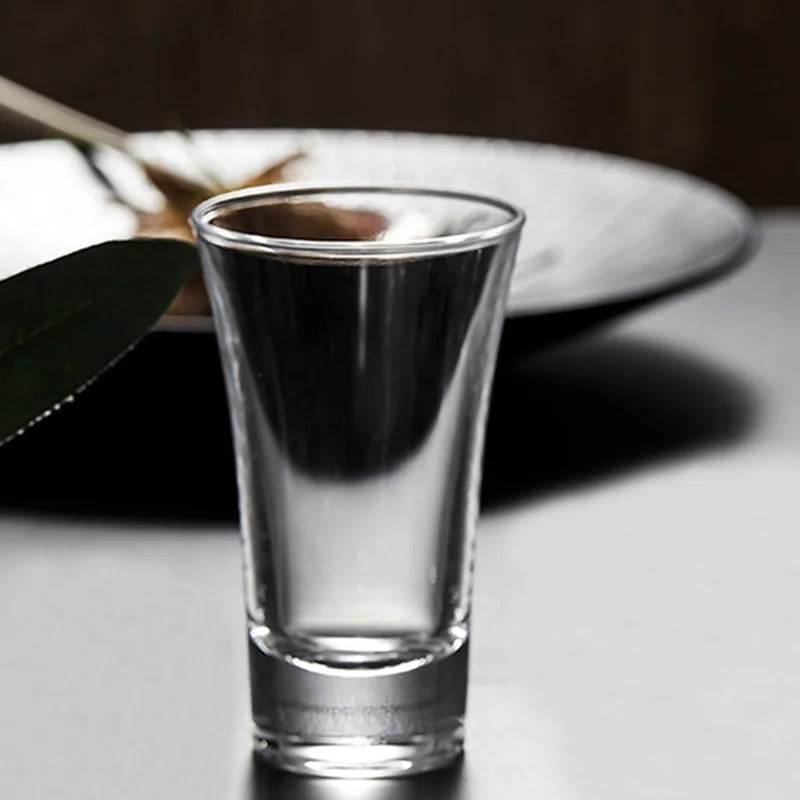 20ml Shot Glass – Thick-Bottom Clear Baijiu & Vodka Shooter Cup, Classic Party & Bar Drinkware