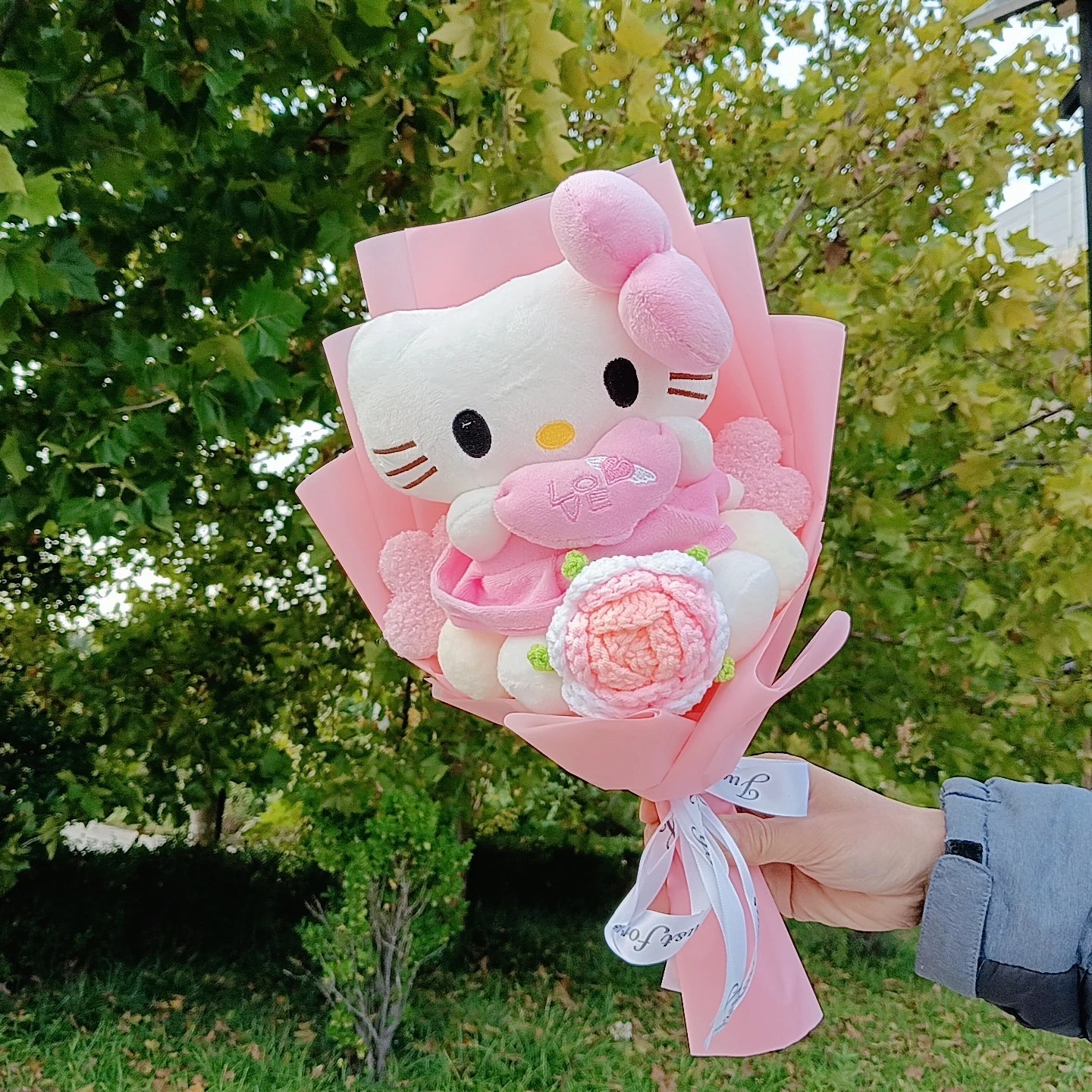 Kawaii Cat Plush Bouquet with Soap Rose Flowers — Cute Valentine's Day, Birthday & Graduation Gift