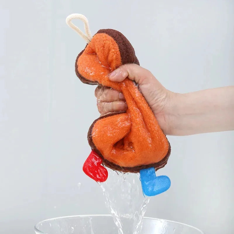Triple-Layer Coral Fleece Hanging Hand Towel 27 x 22 cm (10.6 x 8.7 in) Super Soft Absorbent Cartoon Kitchen & Bathroom Towel with Hanging Loop