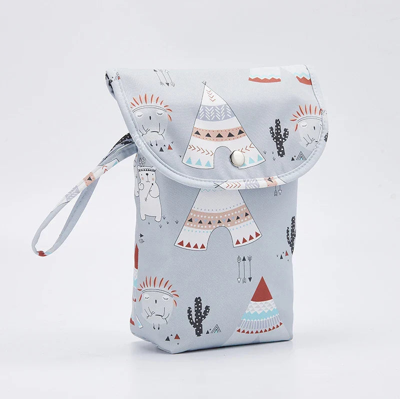 Waterproof Baby Nappy Storage Bag - Portable Diaper Pouch Wet/Dry Mummy Bag