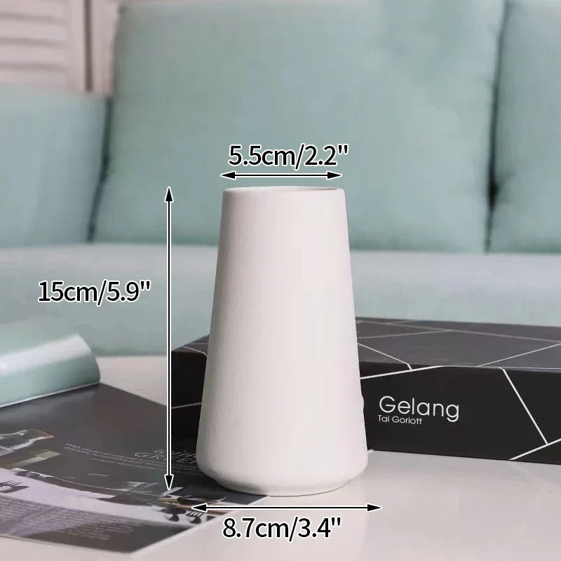 White Ceramic Bud Vase Nordic Matte Decorative Vase for Home Living Room Tabletop Flower Arrangements Photo Props