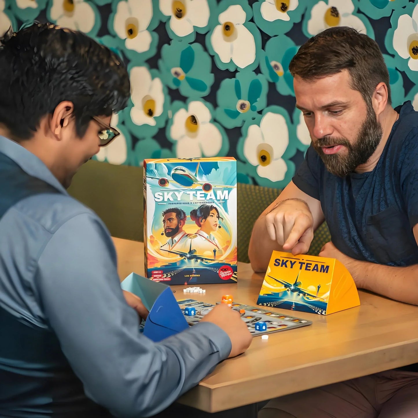 Sky Team Cooperative Board Game - 2-Player Strategy Game to Land the Plane, 20-Min Fast Play for Teens & Adults 14+