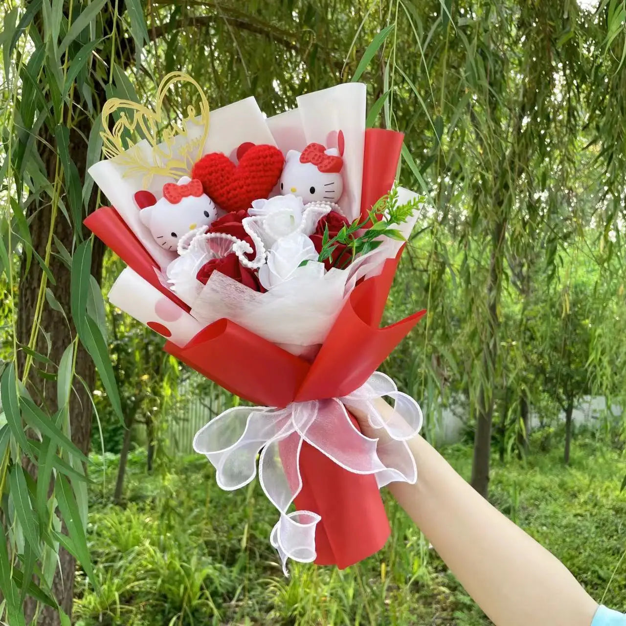 Kawaii Cat Plush Bouquet with Artificial Flowers — Cute Plush Doll Gift for Her, Valentine, Birthday, Graduation