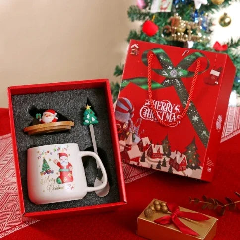Christmas Tree Ceramic Mug with Lid and Spoon, Holiday Coffee & Tea Gift