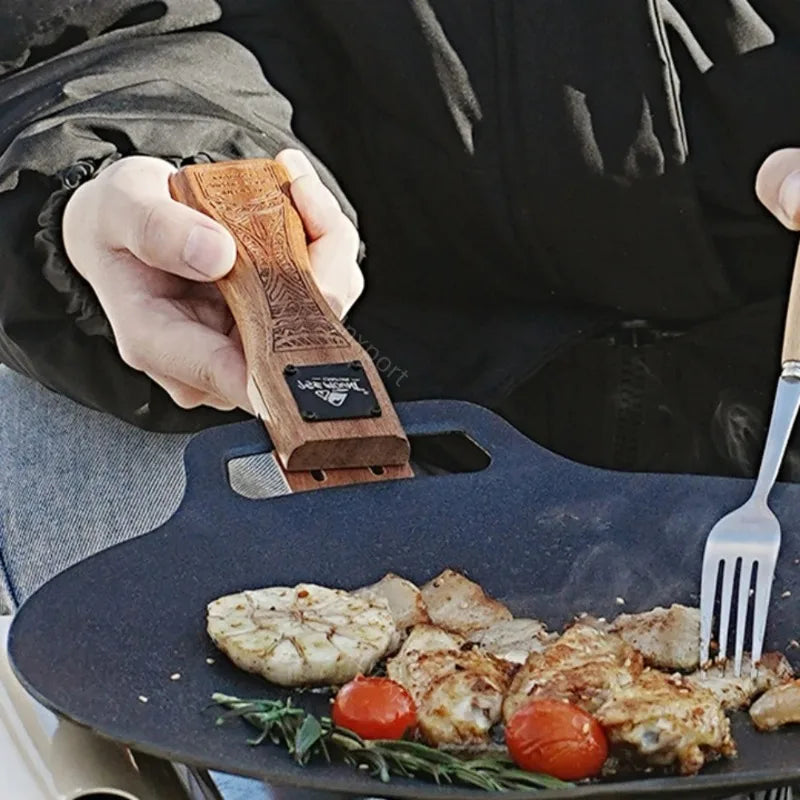 Wooden Grill Pan Handle 16 x 4 x 2 cm (6.3 x 1.6 x 0.8 in) – Adjustable Bayonet Heat-Resistant Insulated Grip for Outdoor Camping
