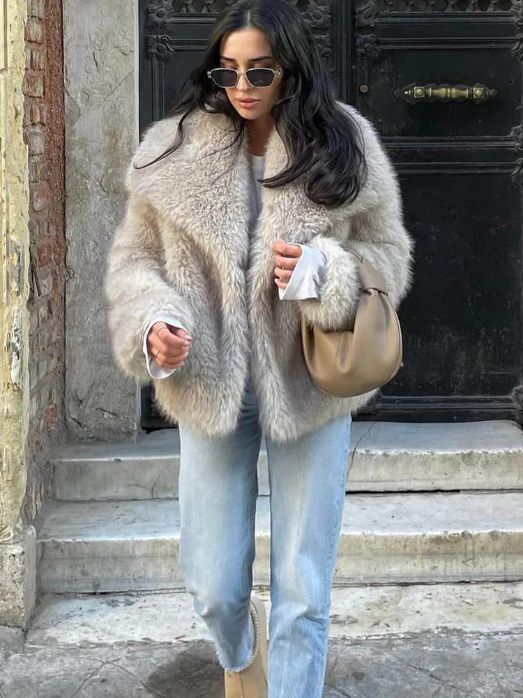 Cropped Faux Fur Jacket for Women – Long Sleeve Snap-Button Lapel Collar Thick Winter Coat