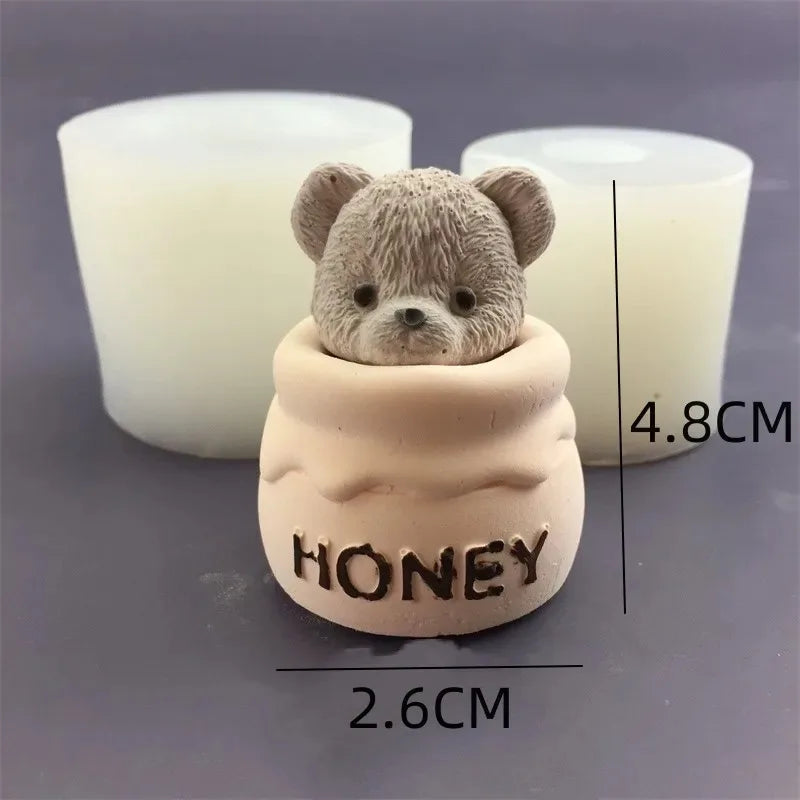 Cute Bear Honey Jar Silicone Mold 10x10x2 cm (3.9 x 3.9 x 0.8 in) - Reusable Mold for Candle Making, Chocolate, Ice, Soap & Plaster