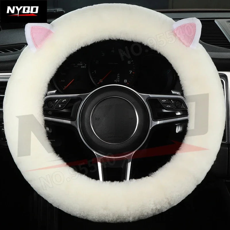 Plush Wool Steering Wheel Cover, Cartoon Frog Short Fur Car Wheel Protector, Fits 35–42 cm (13.8–16.5 in)