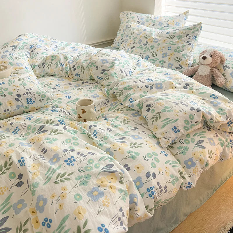 Floral Kawaii Bed Linen Set - Bed Sheet & Duvet Cover Twin / Full / Queen / King (3-4 Pc)