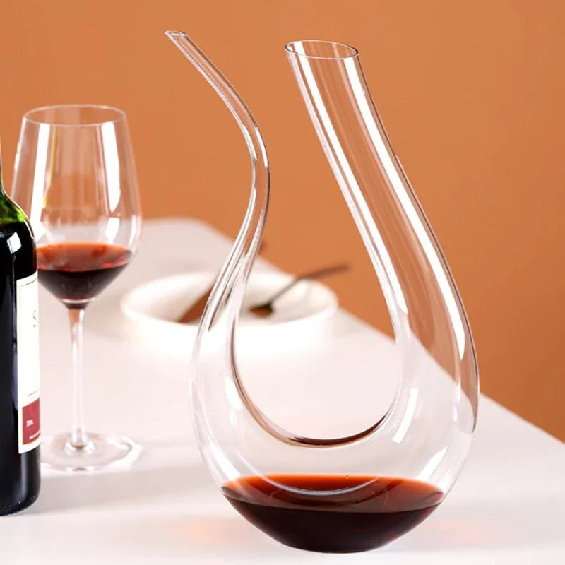 Handmade Lead-Free Crystal Wine Decanter 1.5 L (1500 ml / 50.7 fl oz) U-Shaped Carafe with Pourer Aerator for Home Bar