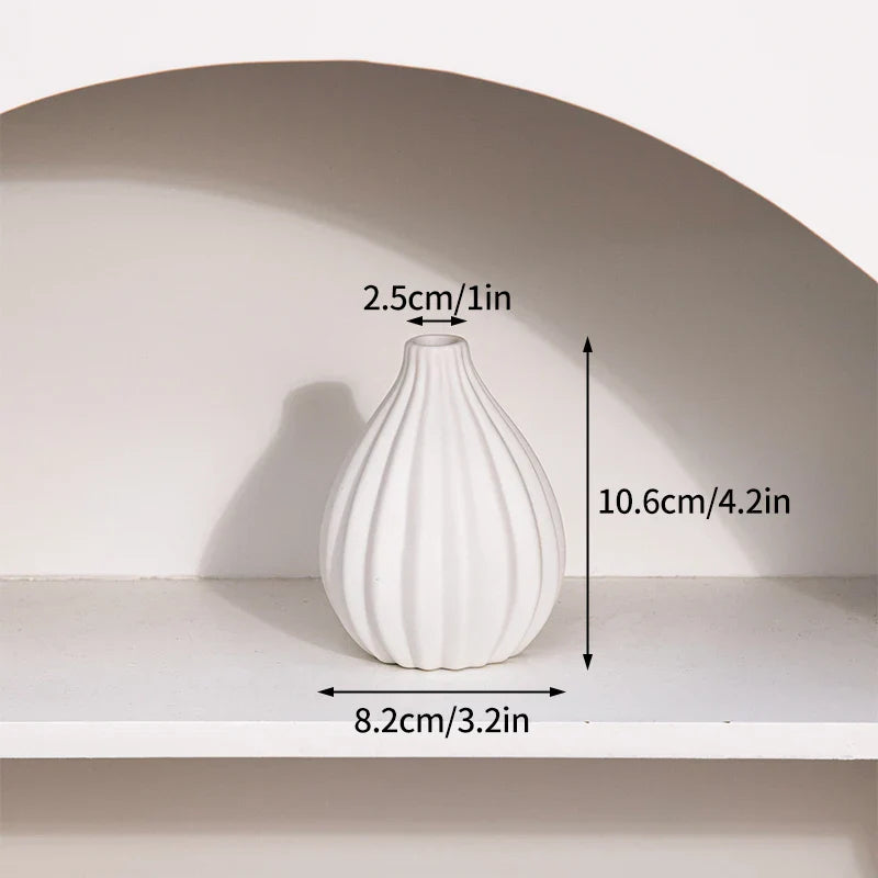 White Ceramic Bud Vase Nordic Matte Decorative Vase for Home Living Room Tabletop Flower Arrangements Photo Props