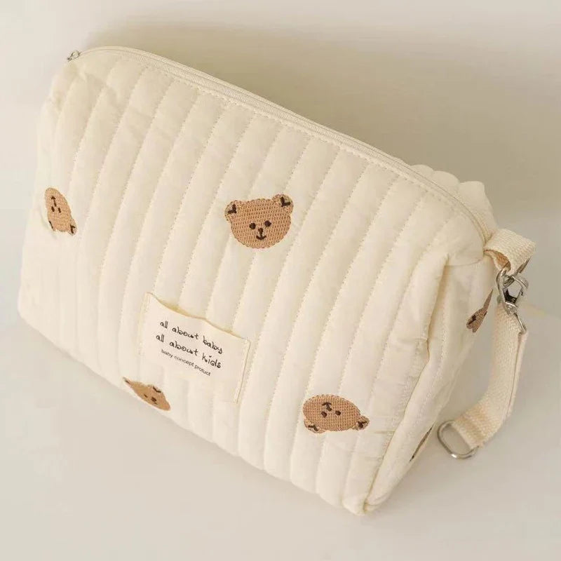 Quilted Stroller Organizer Bag – Portable Hanging Diaper Caddy with Embroidered Detail, Compact (9.8 x 6.3 x 3.1 in / 25 x 16 x 8 cm)