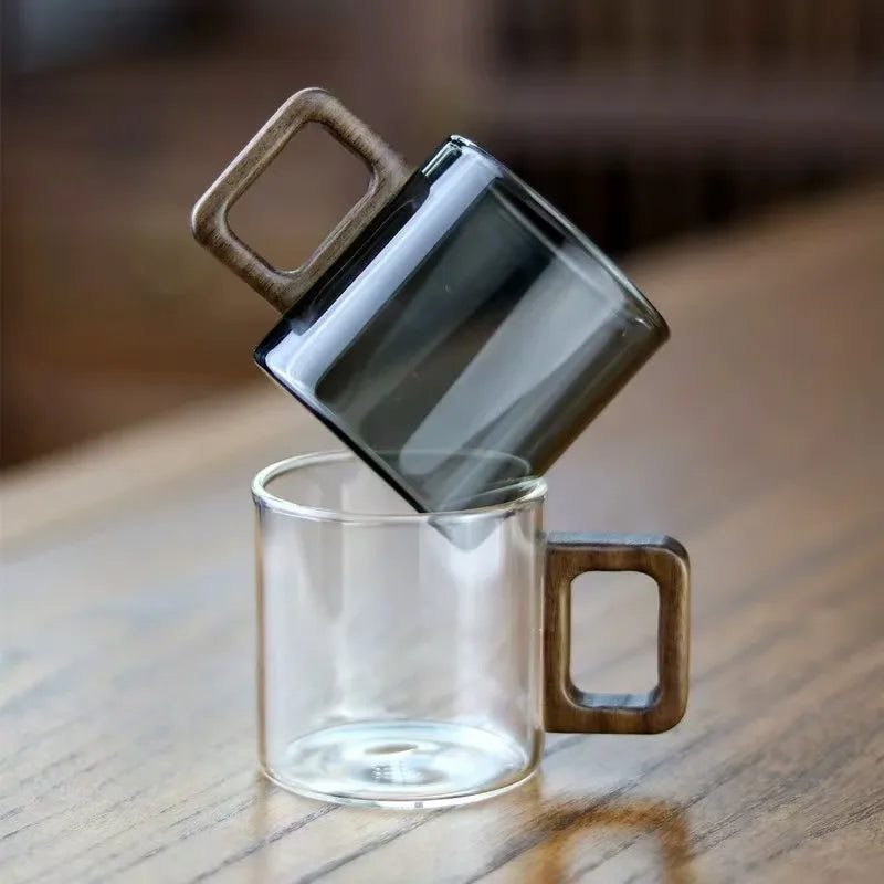 120ml (4 fl oz) Heat-Resistant Glass Tea Cup with Walnut Handle, Mini Espresso & Coffee Mug, Borosilicate Teaware (1-Piece)