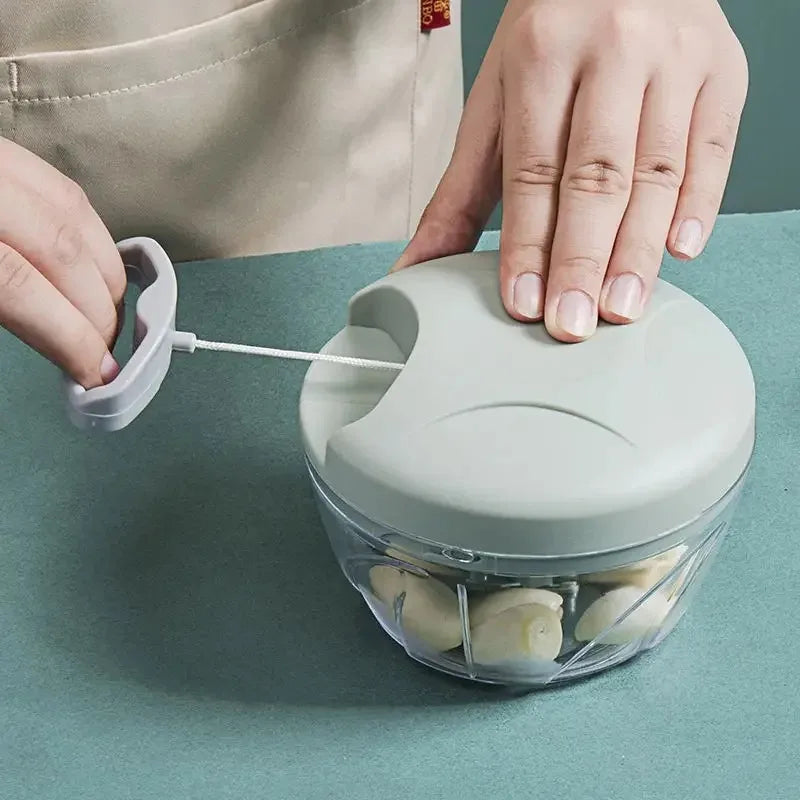 Manual Garlic and Food Chopper 500ml (17 fl oz) / 900ml (30 fl oz) — Hand Vegetable Cutter & Meat Grinder