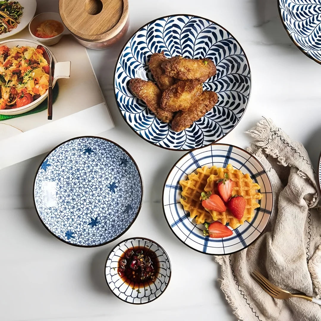 Japanese-Style Blue & White Hand-Painted 4.5-Inch (11.5 cm) Ceramic Rice Bowl Retro Tableware