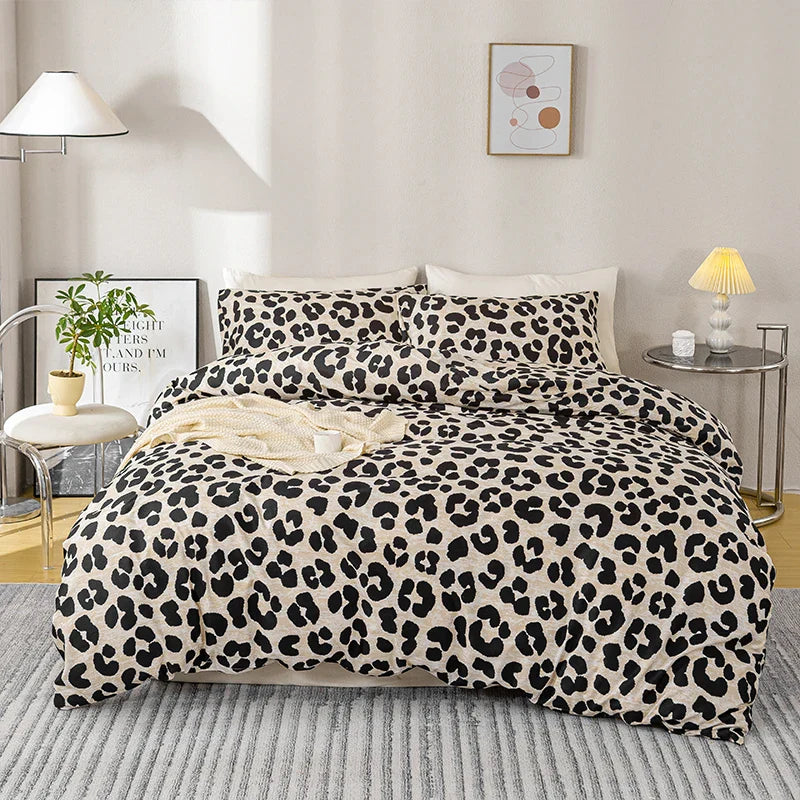 Leopard Print 3-Piece Duvet Cover Set – Soft Skin-Friendly Bedding, Includes 1 Duvet Cover & 2 Pillowcases, Multiple Sizes (39–79 in / 100–200 cm)