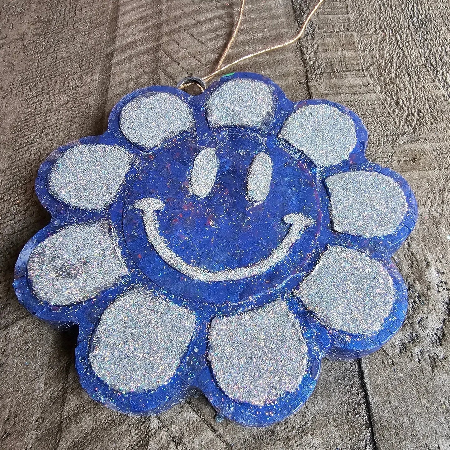 Smiley Face Daisy Car Freshie – Handmade Boho Aroma Bead Air Freshener